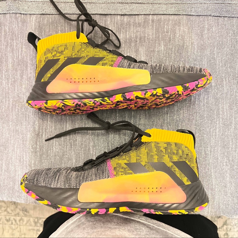 Adidas Dame 5
